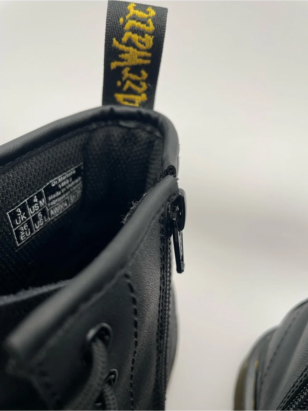 Dr. Martens 1460 J Core Kids Black Leather Boots EU 36 US 5 Side Zip Box